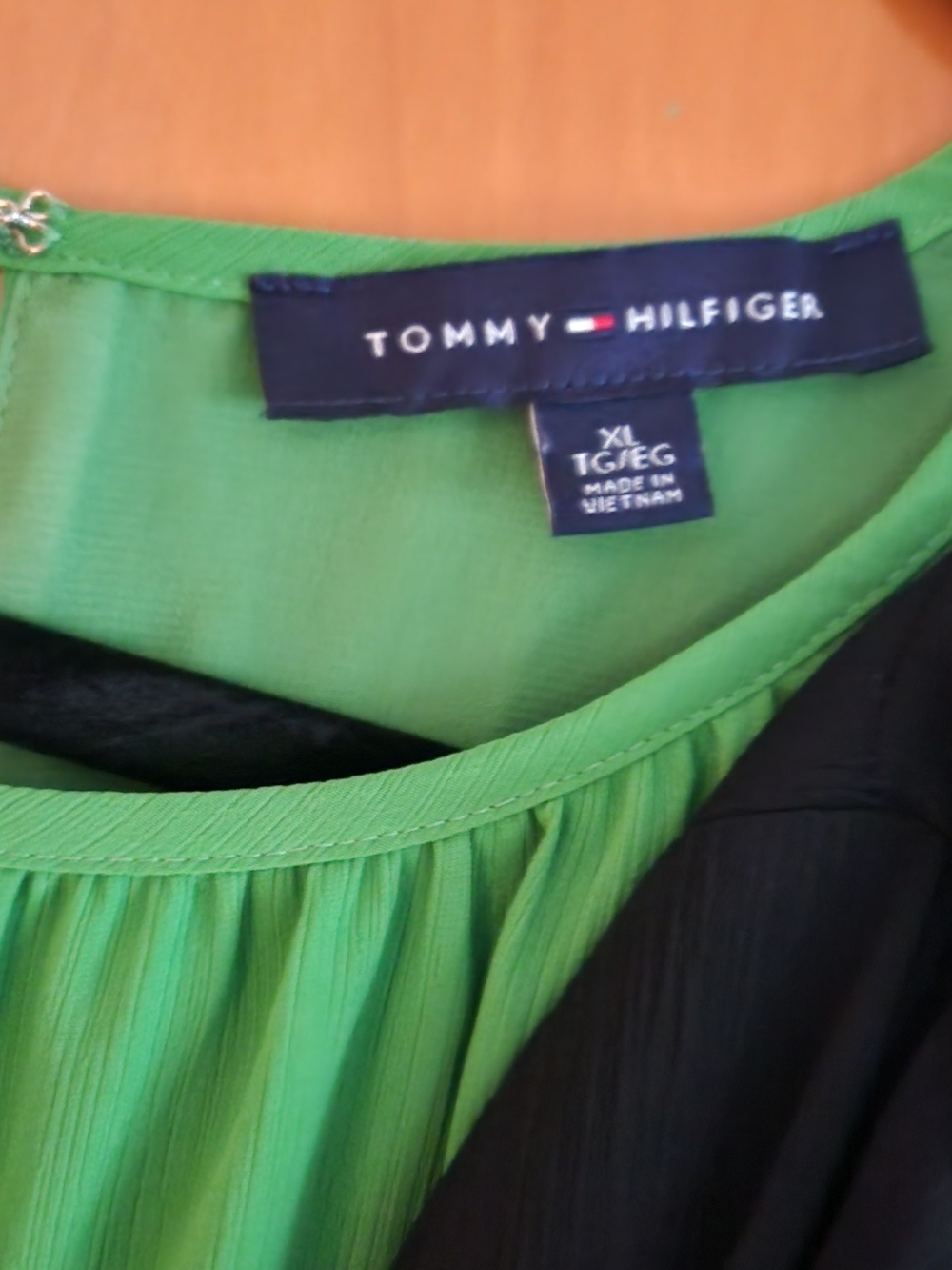 Tommy Hilfiger Green and Black Long-Sleeve Blouson Tops - Picture 3 of 3